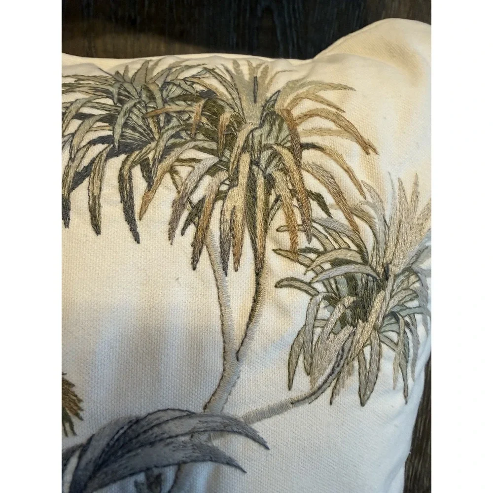 Tommy Bahama 17